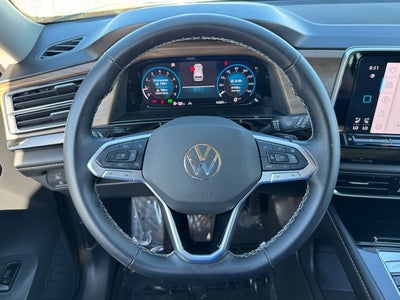 2025 Volkswagen Atlas 2.0T SE w/Technology
