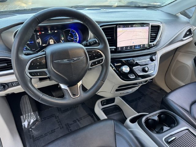 2024 Chrysler Pacifica Hybrid Select | 2nd Row Buckets | 3rd Row Stow and Go