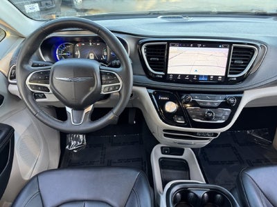 2024 Chrysler Pacifica Hybrid Select | 2nd Row Buckets | 3rd Row Stow and Go