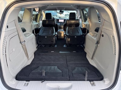 2024 Chrysler Pacifica Hybrid Select | 2nd Row Buckets | 3rd Row Stow and Go