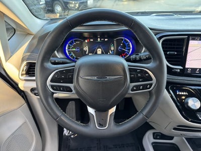2024 Chrysler Pacifica Hybrid Select | 2nd Row Buckets | 3rd Row Stow and Go