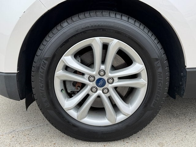 2019 Ford Edge SEL | Pano Roof | Class II Tow Pkg. | AWD