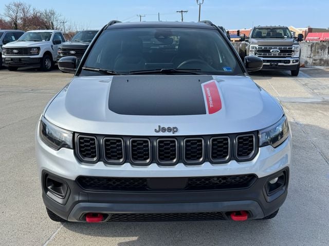 2025 Jeep Compass Trailhawk | Blue Oval Certified