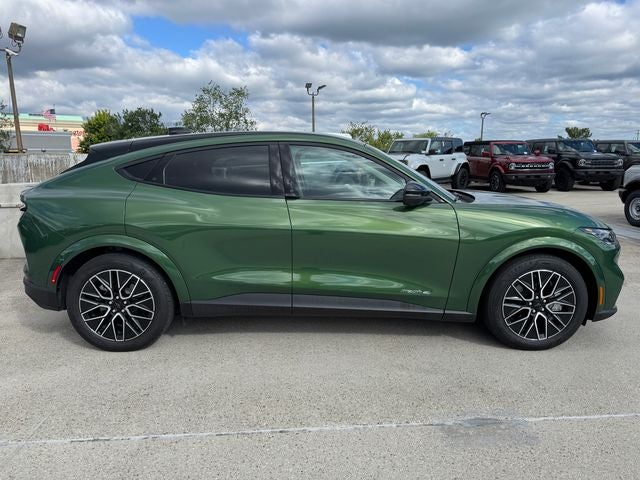 2025 Ford Mustang Mach-E Premium | Extended Range | AWD | Pano Sunroof