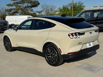 2025 Ford Mustang Mach-E Premium | Extended Range | AWD | Pano Sunroof
