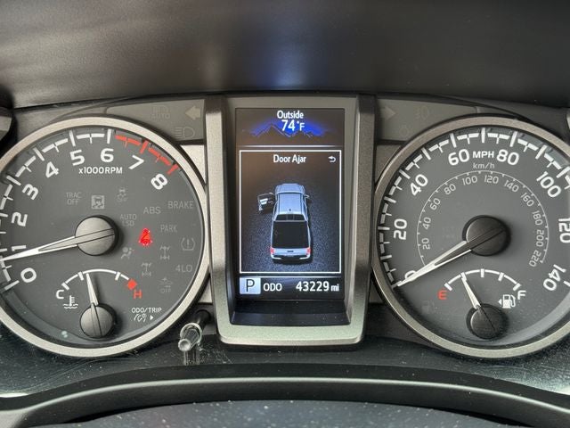 2022 Toyota Tacoma TRD Off-Road V6