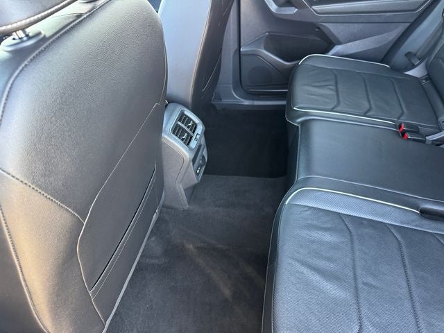 2022 Volkswagen Tiguan 2.0T SEL R-Line | Pano Sunroof | AWD | CarPlay