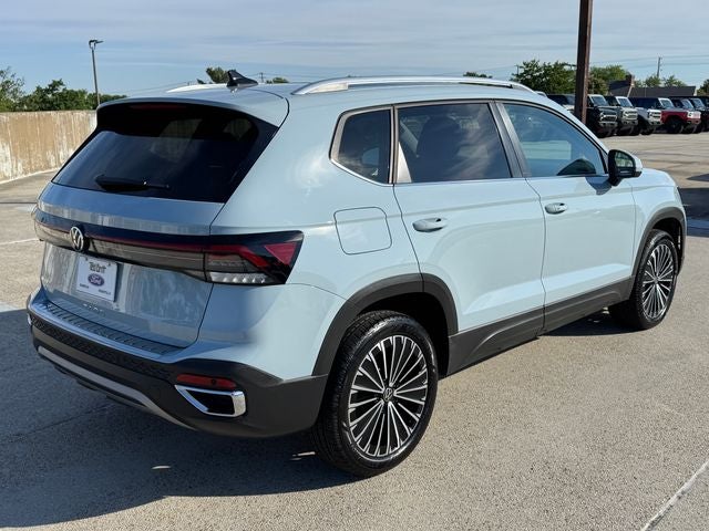 2025 Volkswagen Taos 1.5T SE