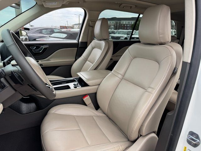 2022 Lincoln Aviator Standard | Premium Pkg. | Elements Pkg. | Tow Pkg. | AWD