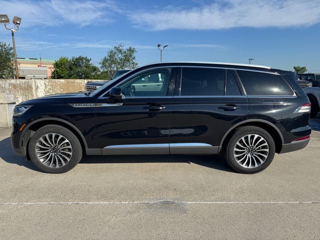 2023 Lincoln Aviator Standard | Premium Pkg. | Navigation | AWD