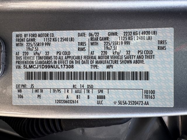 2022 Lincoln Corsair Standard | Premium Pkg. | Pano Roof | Nav | AWD