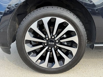 2023 Lincoln Navigator Reserve | 360 Camera | 2nd Row Captain