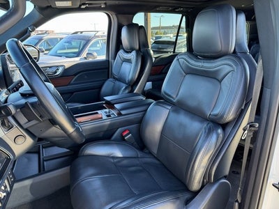 2022 Lincoln Navigator Reserve | Wireless Apple CarPlay | HUD | Pano Roof | 4WD