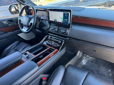 2022 Lincoln Navigator Reserve | Wireless Apple CarPlay | HUD | Pano Roof | 4WD
