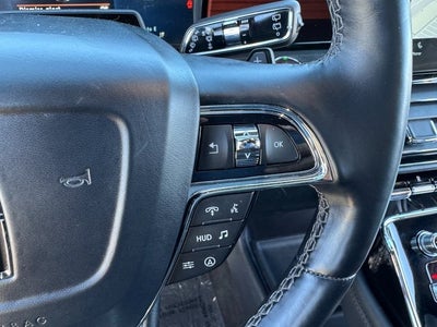 2022 Lincoln Navigator Reserve | Wireless Apple CarPlay | HUD | Pano Roof | 4WD