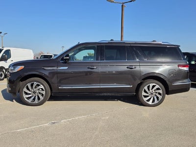 2023 Lincoln Navigator L Reserve | 2nd Row Captains | Luxury Pkg