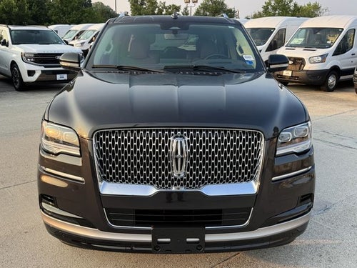 2022 Lincoln Navigator L Reserve | 2nd Row Captains | Luxury Pkg