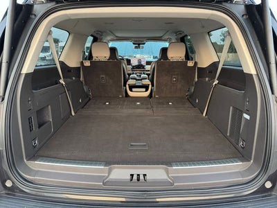 2022 Lincoln Navigator L Reserve | 2nd Row Captains | Luxury Pkg