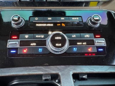 2022 Lincoln Navigator L Reserve | 2nd Row Captains | Luxury Pkg
