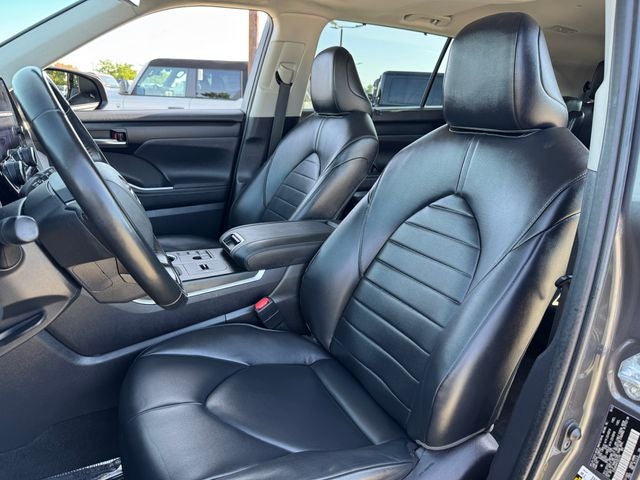 2023 Toyota Highlander Hybrid XLE