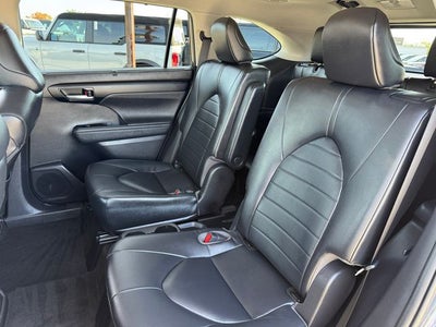 2023 Toyota Highlander Hybrid XLE