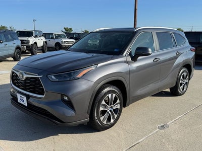 2023 Toyota Highlander Hybrid XLE