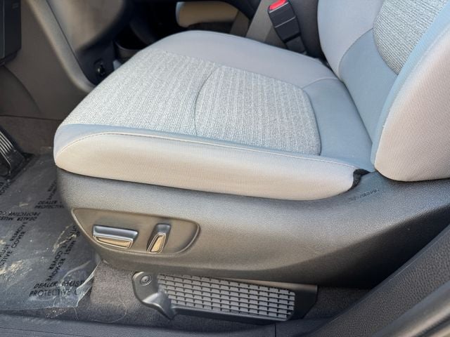 2025 Toyota Sienna LE 8 Passenger