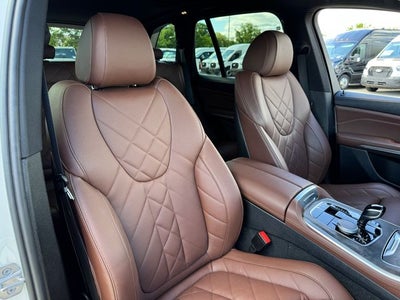 2023 BMW X5 xDrive40i | Premium Pkg | Park Assist Pkg | Heads Up Display