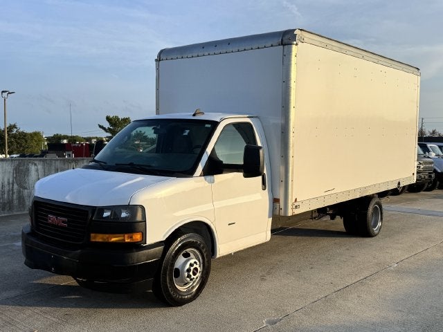 2018 GMC Savana 3500 Work Van | TransGlobal 16' Box w/ Lift Gate
