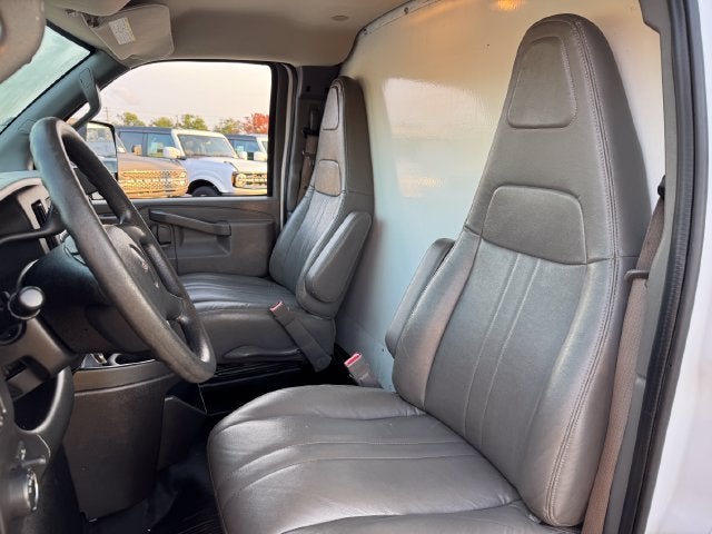2018 GMC Savana 3500 Work Van | TransGlobal 16' Box w/ Lift Gate