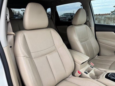 2017 Nissan Rogue SL | Pano Roof | Navigation | Heated Seats | AWD