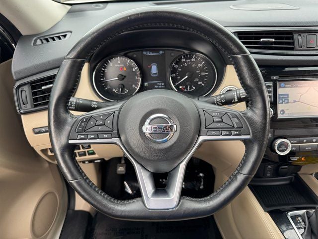 2017 Nissan Rogue SL | Pano Roof | Navigation | Heated Seats | AWD