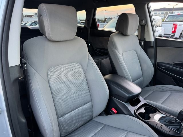2017 Hyundai Santa Fe SE | One Owner | AWD | Heated Seats