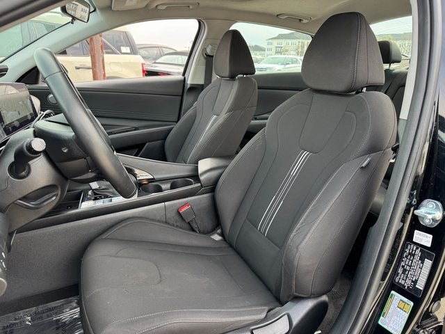 2025 Hyundai Elantra SEL Convenience | Smart Cruise Control | Apple CarPlay