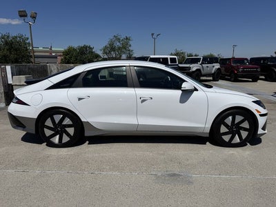 2024 Hyundai IONIQ 6 SE