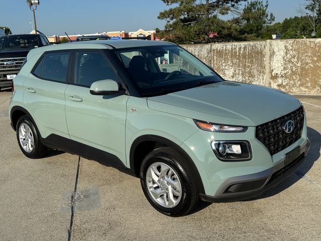 2025 Hyundai Venue SE