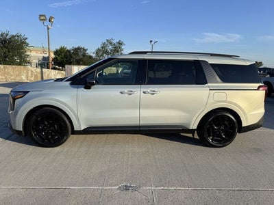 2025 Kia Carnival Hybrid SX | Pano Moonroof | Dark Edition Pkg |