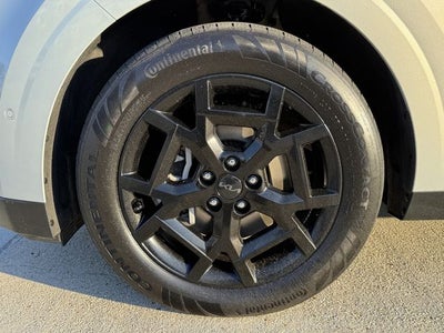 2025 Kia Carnival Hybrid SX | Pano Moonroof | Dark Edition Pkg |