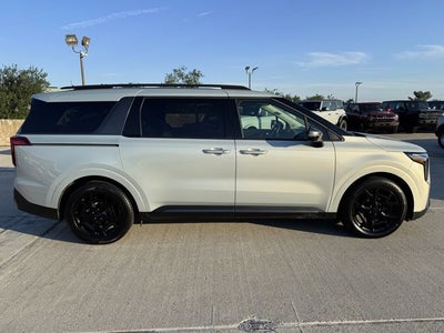 2025 Kia Carnival Hybrid SX | Pano Moonroof | Dark Edition Pkg |