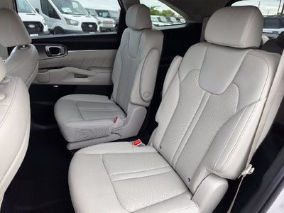 2023 Kia Sorento Plug-In Hybrid SX Prestige | Pano Roof | Nav | AWD | One Owner
