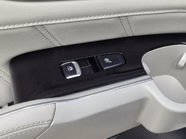 2023 Kia Sorento Plug-In Hybrid SX Prestige | Pano Roof | Nav | AWD | One Owner