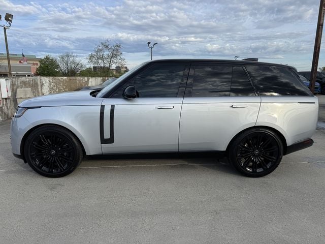 2025 Land Rover Range Rover SE | Heads Up | Shadow Pkg | Cold Pkg