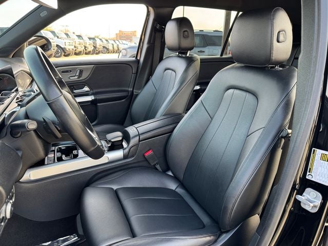 2023 Mercedes-Benz GLB GLB 250 4MATIC® | Premium Pkg | Heated Seats | Carplay