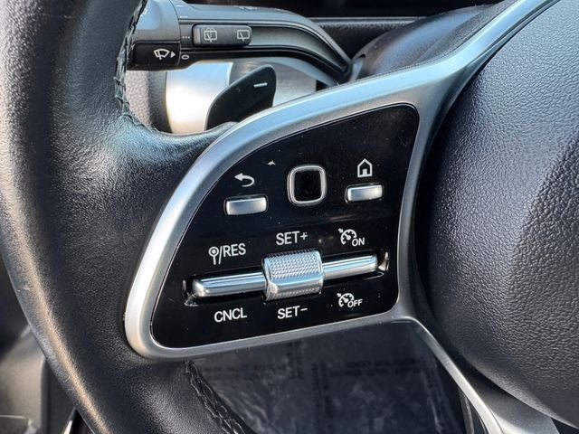 2023 Mercedes-Benz GLB GLB 250 4MATIC® | Premium Pkg | Heated Seats | Carplay