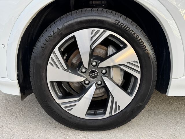 2025 Audi Q6 e-tron Prestige quattro
