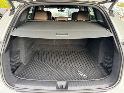 2025 Audi Q6 e-tron Prestige quattro