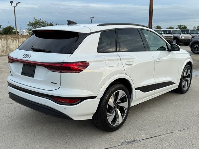 2025 Audi Q6 e-tron Prestige quattro