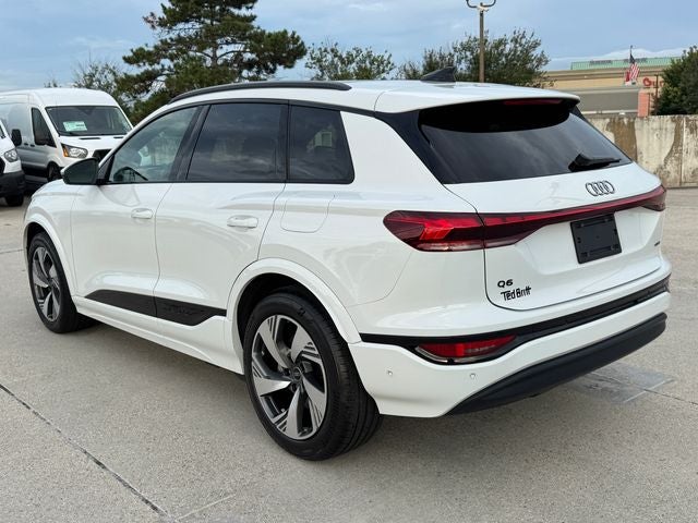 2025 Audi Q6 e-tron Prestige quattro
