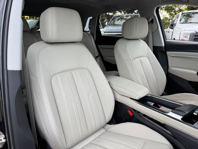 2024 Audi Q8 e-tron Premium Plus quattro