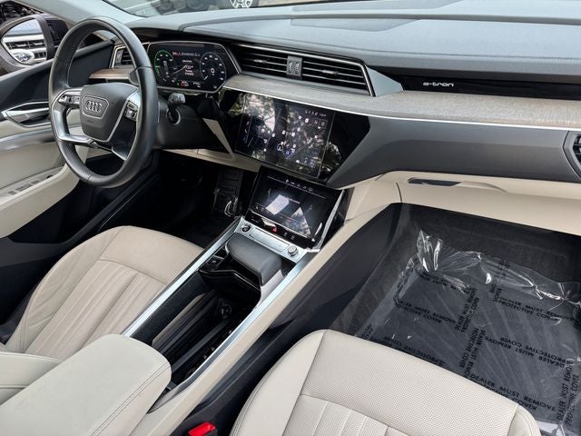 2024 Audi Q8 e-tron Premium Plus quattro